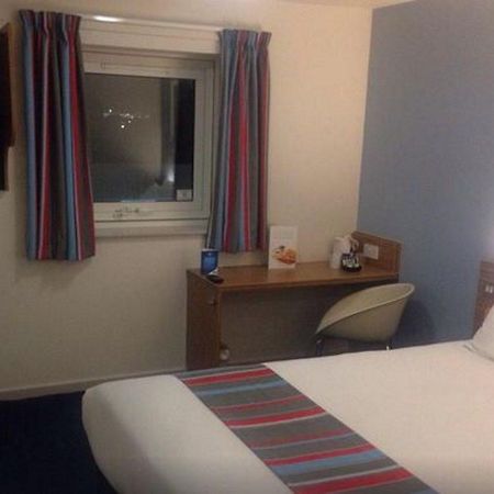 Travelodge Manchester Salford Quays Eksteriør bilde