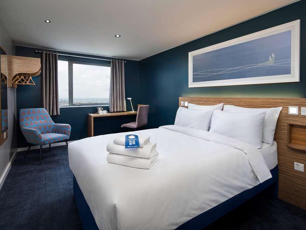 Travelodge Manchester Salford Quays Rom bilde