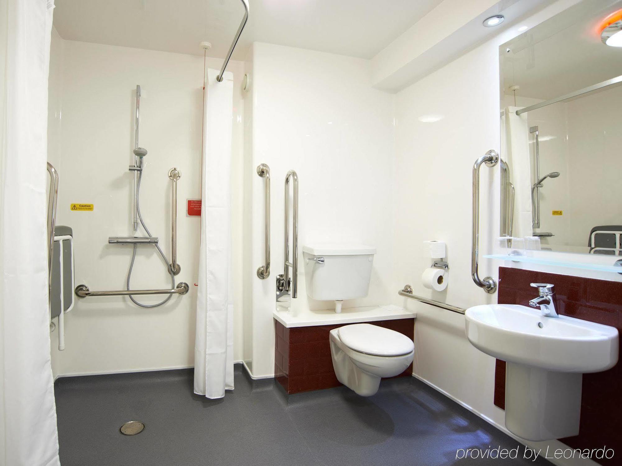 Travelodge Manchester Salford Quays Eksteriør bilde