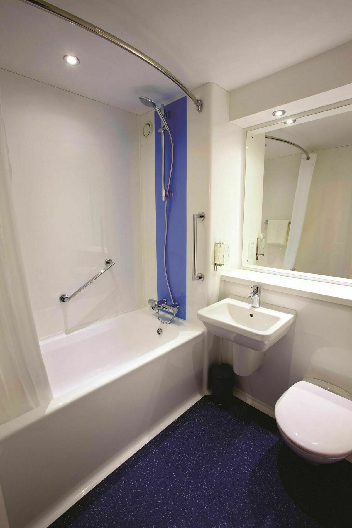 Travelodge Manchester Salford Quays Eksteriør bilde